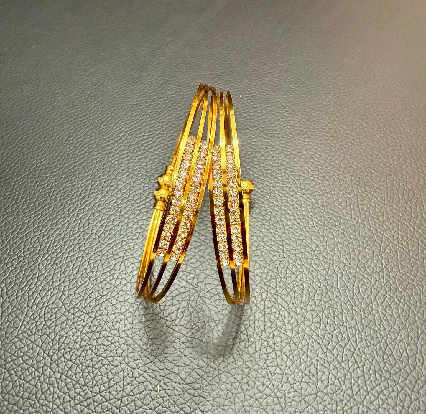 Elegant Women's Gold-Plated Bracelet